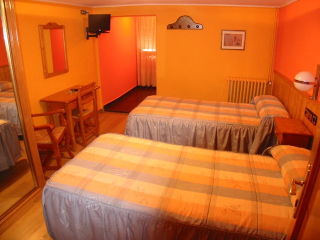 Hotel Navarro Panticosa Habitación foto
